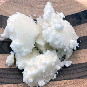 Organic mango butter is rich in antioxidants, vitamin A, vitamin E, and essential fatty acids and provides natural protection from UV rays